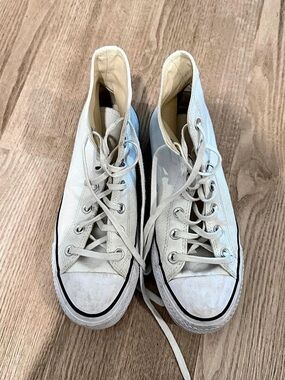 Converse Chuck Taylor All Star High Top Platform Sneakers White US 8
